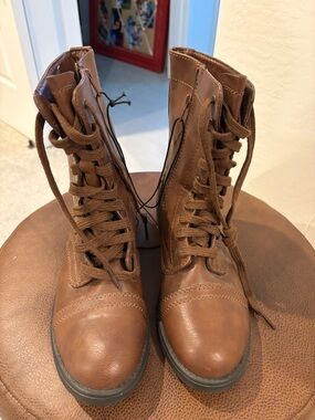 Arizona Jean Company Brown Lace-Up Combat Boots